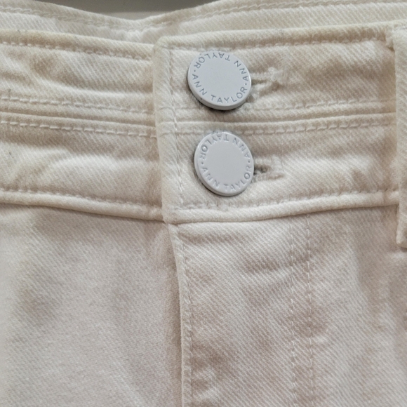 Ann Taylor Cropped Wide Leg Jeans - Picture 4 of 8